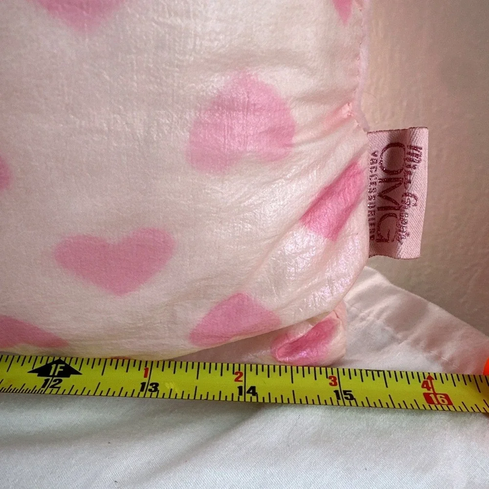 Miss‎ Gwen OMG Accessories Pink Cat Heart Print Plush Decorative Pillow 15x13